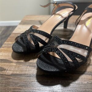 Brand New Dream Pairs Black Rhinestone Heels – Size 8.5